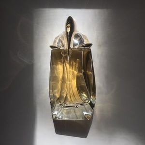 Alien extraordinaire by Thierry Mugler